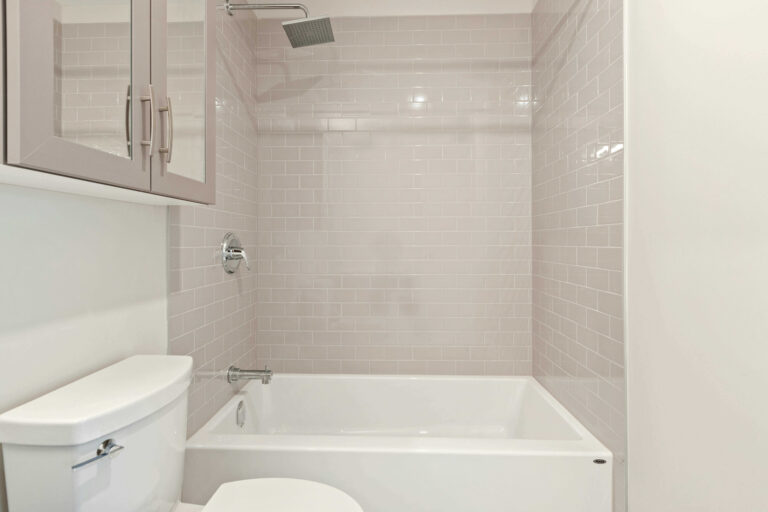 best contractors for bathroom remodel